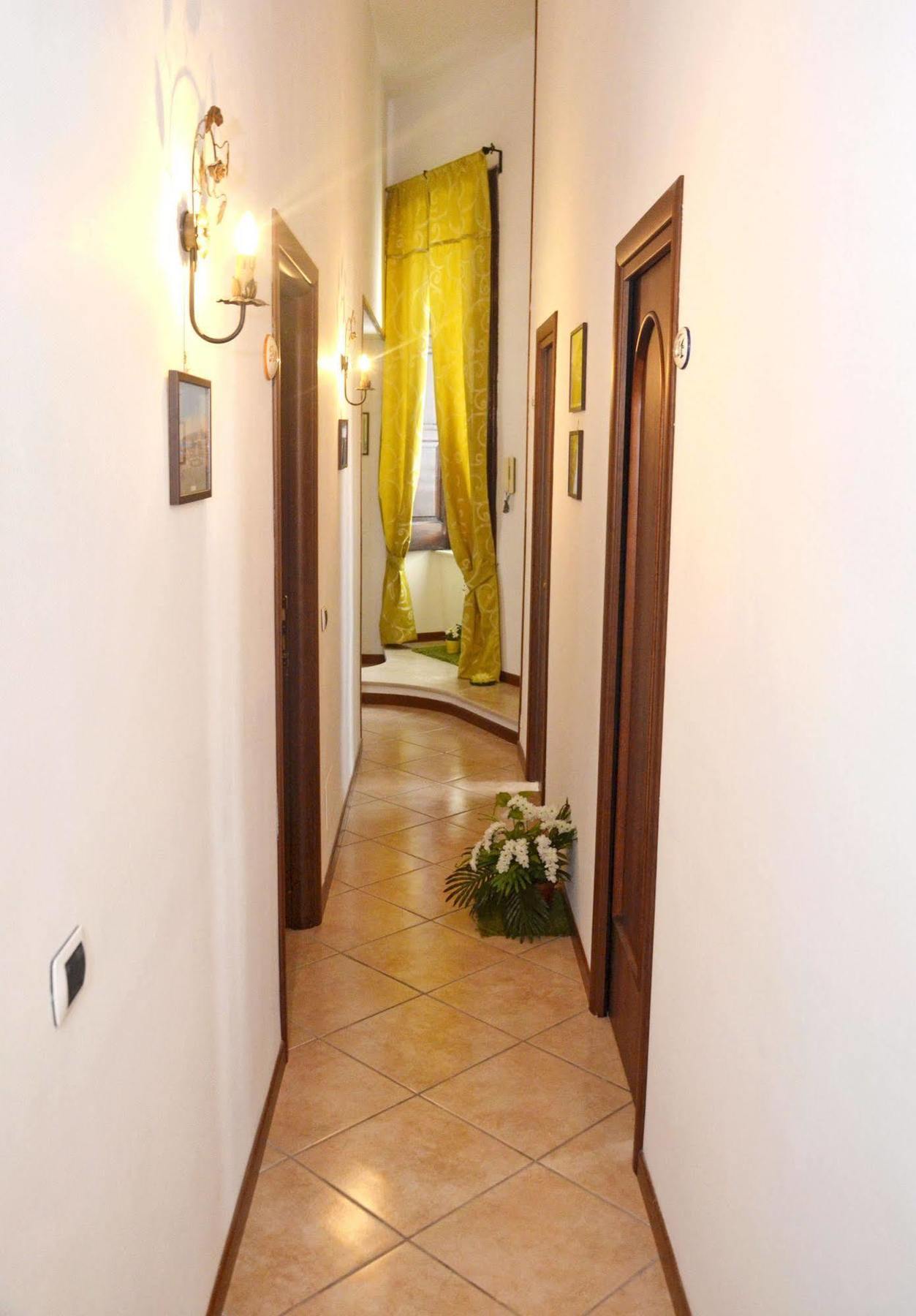 نابولي Bed & Breakfast A Castel Capuano المظهر الخارجي الصورة