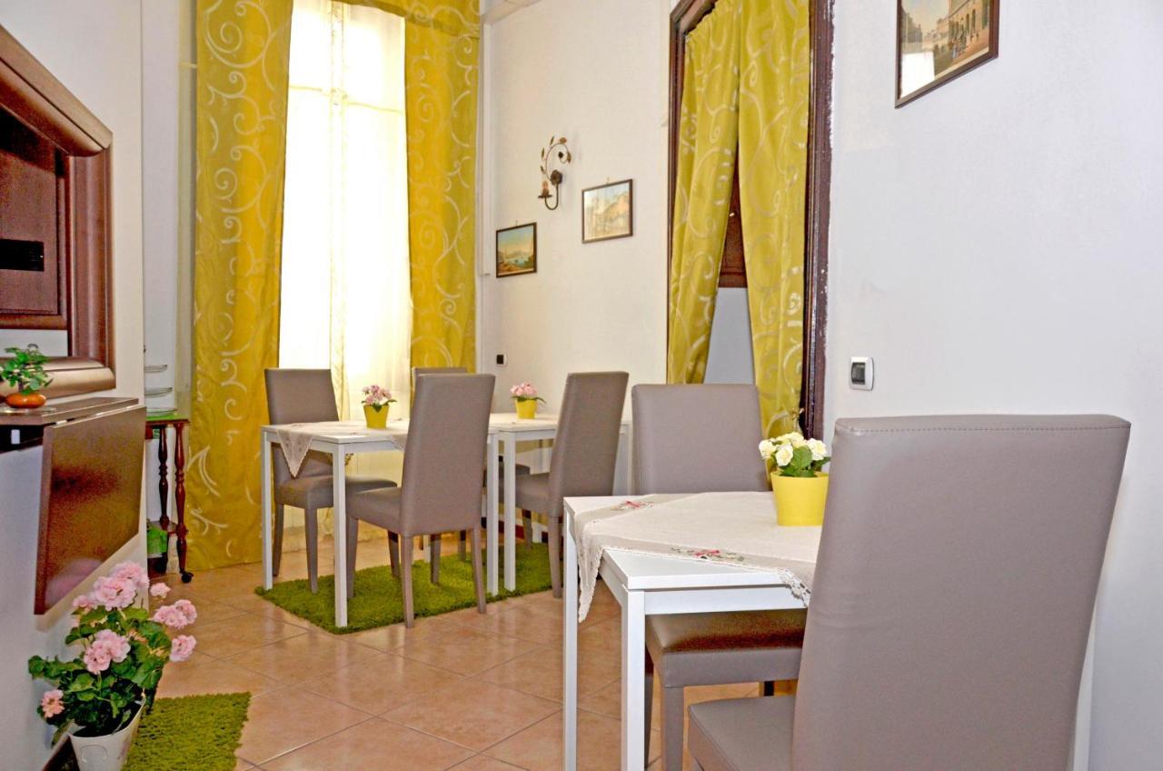 نابولي Bed & Breakfast A Castel Capuano المظهر الخارجي الصورة