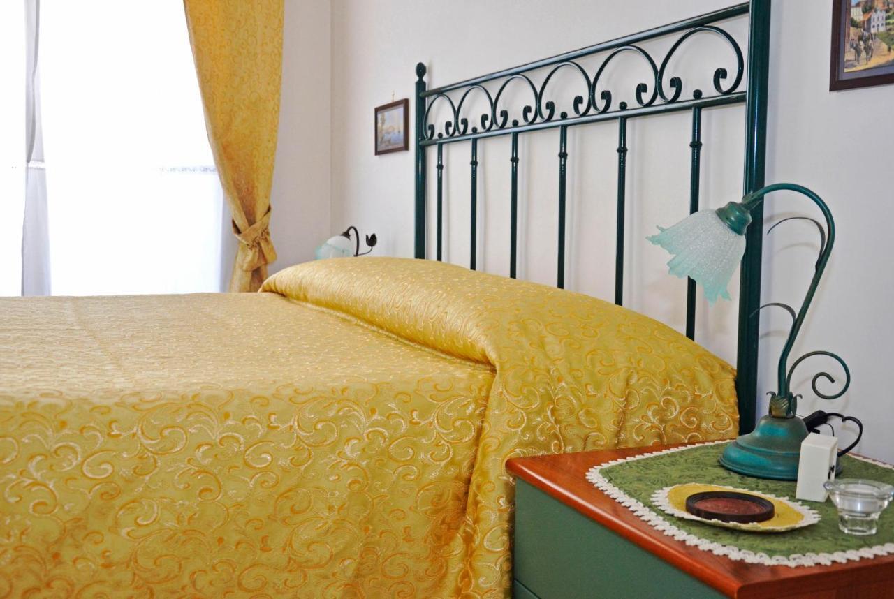 نابولي Bed & Breakfast A Castel Capuano المظهر الخارجي الصورة